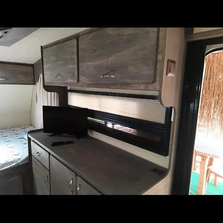 Cinar Karavan Campsite